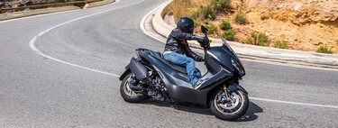 Probamos el Zontes 368K: un scooter grande y cómodo que corre y, sobre todo, no es caro