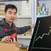 El tamaño sí importa para la empresa española. La carga fiscal y la burocracia limitan la posibilidad de que la pequeña empresa despegue 