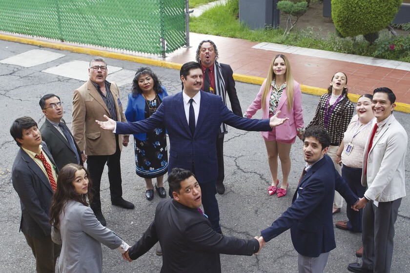 En 2 días, abre la nueva 'The Office' en Aguascalientes y su protagonista ama tanto la serie original que casi rechaza el papel: "No quería ser partícipe de esa masacre"