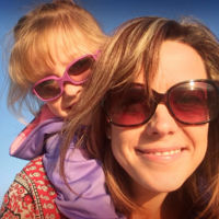 Una madre se propuso cumplir la lista de deseos de su hija de seis años antes de que se quede ciega 