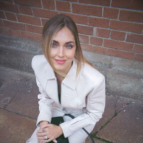 Han llegado a Zara las nuevas chaquetas de entretiempo favoritas de las expertas en moda que dicen adiós a rebecas y abrigos 