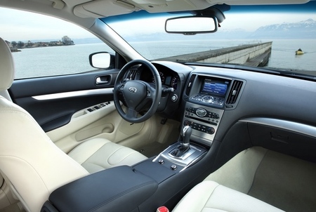 Infiniti G37 interior