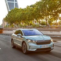 Skoda aparca los híbridos enchufables para centrarse en coches eléctricos