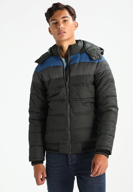 Outlet Zalando: chaqueta acolchada Blend por sólo 31,45 euros y envío gratis