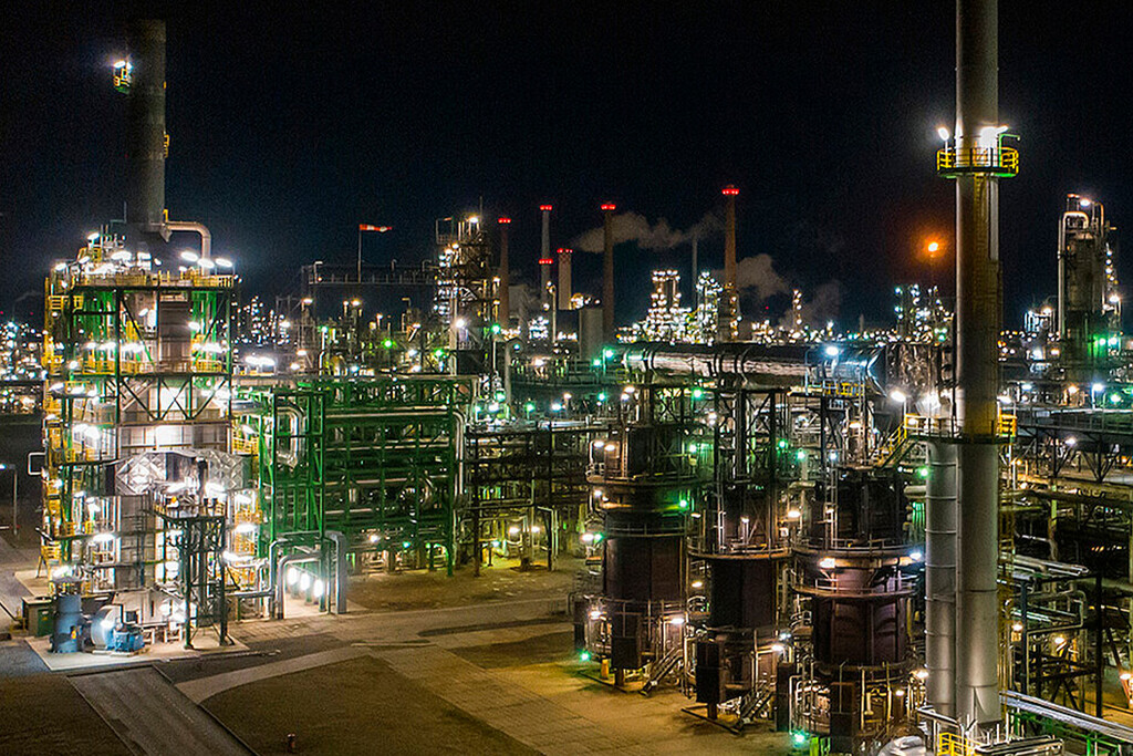 Berlín sigue siendo rehén de la URSS: la refinería que suministra el 90% de su combustible es propiedad de Rusia