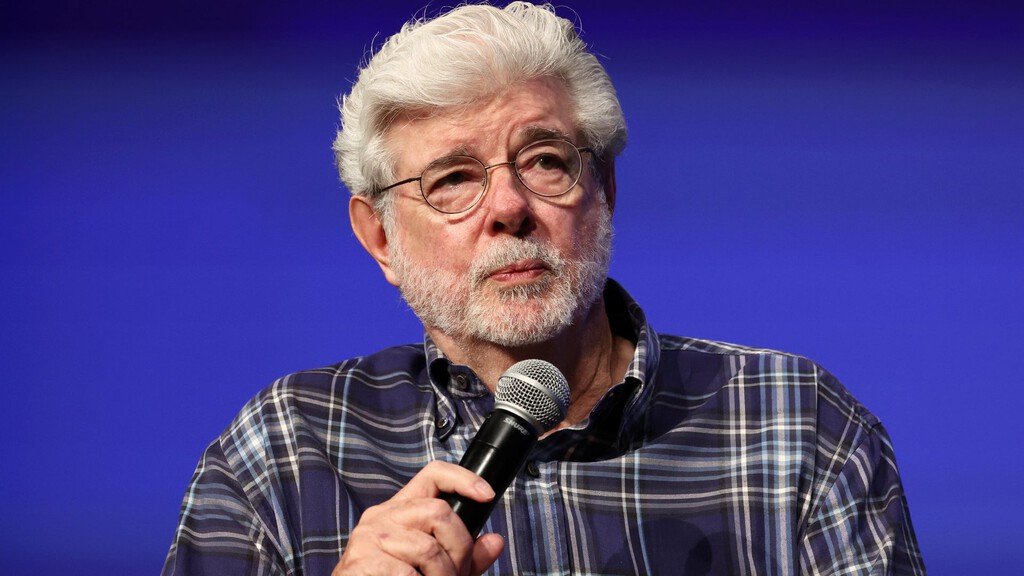 George Lucas sale de su retiro para hacer un papel en la película más inaudita de su carrera. "Ama a los Minions"