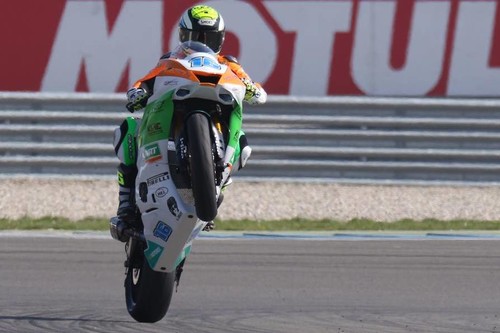 Jules Cluzel gana en Assen y Randy Krummenacher protagoniza la remontada del año