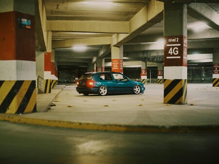 Estacionamiento En Plaza