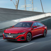 El nuevo Volkswagen Arteon viene con versión híbrida enchufable, carrocería familiar y el Arteon R como rey de la gama