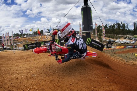 Gajser aprieta la clasificación de MXGP y Prado pone rumbo a su segundo título mundial de MX2