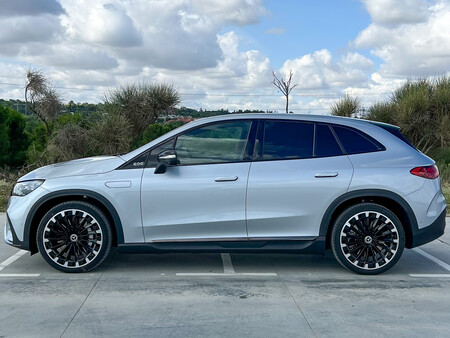 Mercedes EQE SUV 2023 Prueba Contacto 28