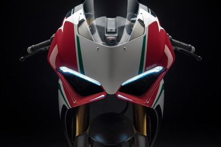 Ducati Panigale V4, la bestia italiana: 214 caballos, 175 kg y un arsenal tecnológico de MotoGP