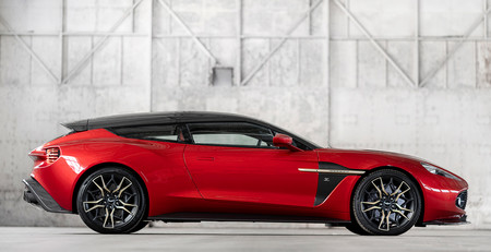 ¿Se acabó la burbuja? Un Aston Martin Vanquish Zagato Shooting Brake se ha vendido más barato usado que nuevo...