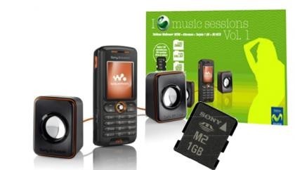 Movistar y Sony Ericsson lanzan un pack del W200i con altavoces y tarjeta de memoria