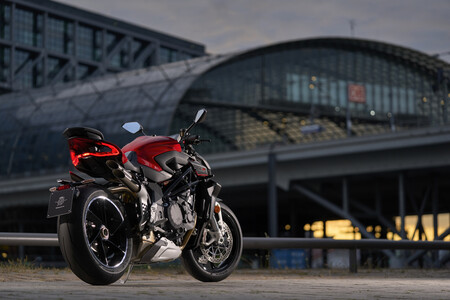 Brutale 1000 Rs Ambient 2