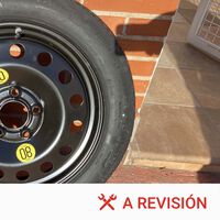 La rueda de repuesto de galleta me ha salvado de quedarme tirado. Lo que no sabía era cuánto podía conducir con ella