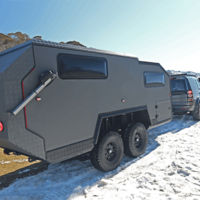 El todoterreno de lujo también existe en las caravanas, la Bruder EXP-6 es la prueba