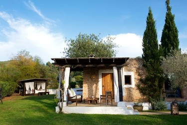 Calentando motores para verano: los 5 hoteles rurales de Ibiza que han de estar en tu radar