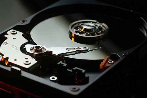 Los HDD se resisten a morir. Los nuevo discos duros se acercarán al rendimiento de los SSD, aunque eso podría llevar a su escasez y encarecimiento 