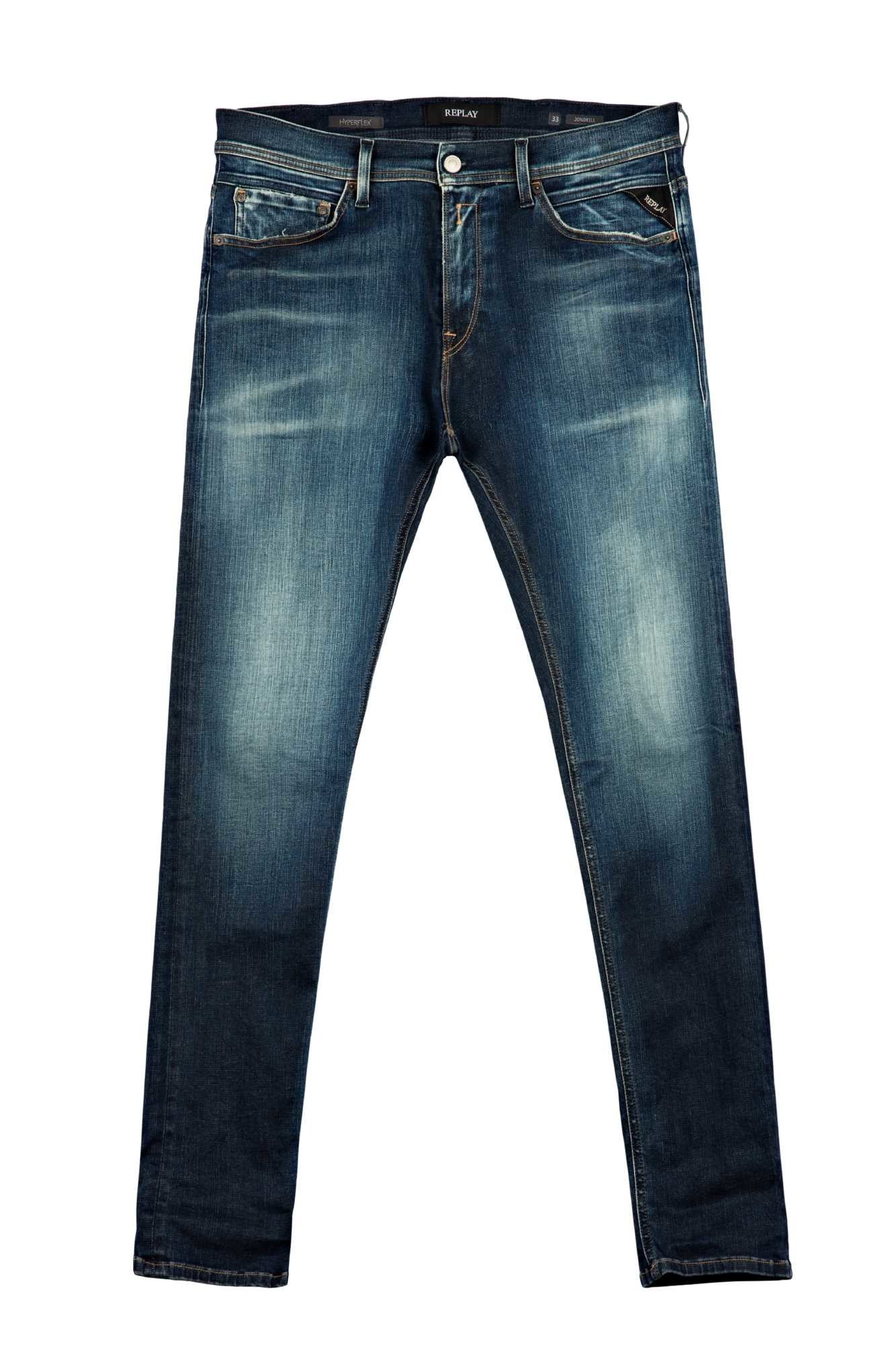 Materiales reciclados y sin compuestos químicos así hace REPLAY su