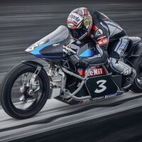Max Biaggi tratará de superar con su Voxan Wattman el récord de velocidad para una moto eléctrica, los 366,4 km/h