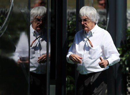 Bernie Ecclestone no se olvida de la F1, ¡y ahora quiere comprar Silverstone!