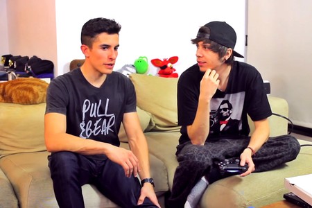Marc Márquez aparca su MotoGP para hacerse youtuber con El Rubius y PlayStation