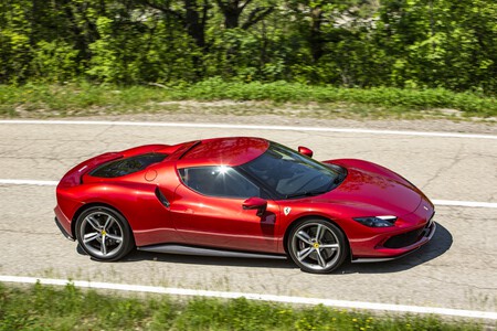 Ferrari 296 GTB Prueba 12