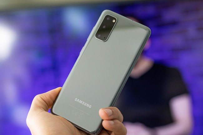 Galaxy S20 Trasera