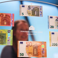 La era de los intereses negativos: por cada 10.000€ en la cuenta, los bancos cobrarán 40€ al año