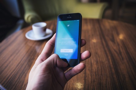 Twitter actualiza sus reglas contra el odio: los tweets inadecuados serán eliminados de inmediato en cuanto los usuarios denuncien