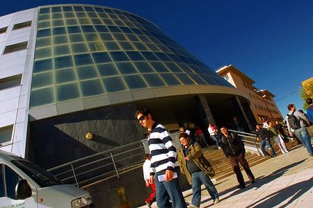 El sistema actual de becas penaliza al buen estudiante