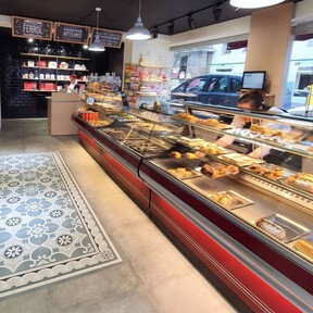 El último adiós a los dulces tradiciones de la confitería Gascón, la pastelería familiar que lleva 122 años endulzando Ferrol 