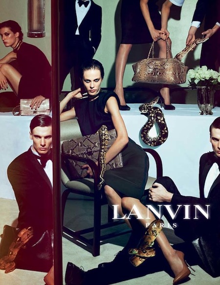 Lanvin Primavera-Verano 2012: una campaña no apta para aquellos con fobia a las serpientes