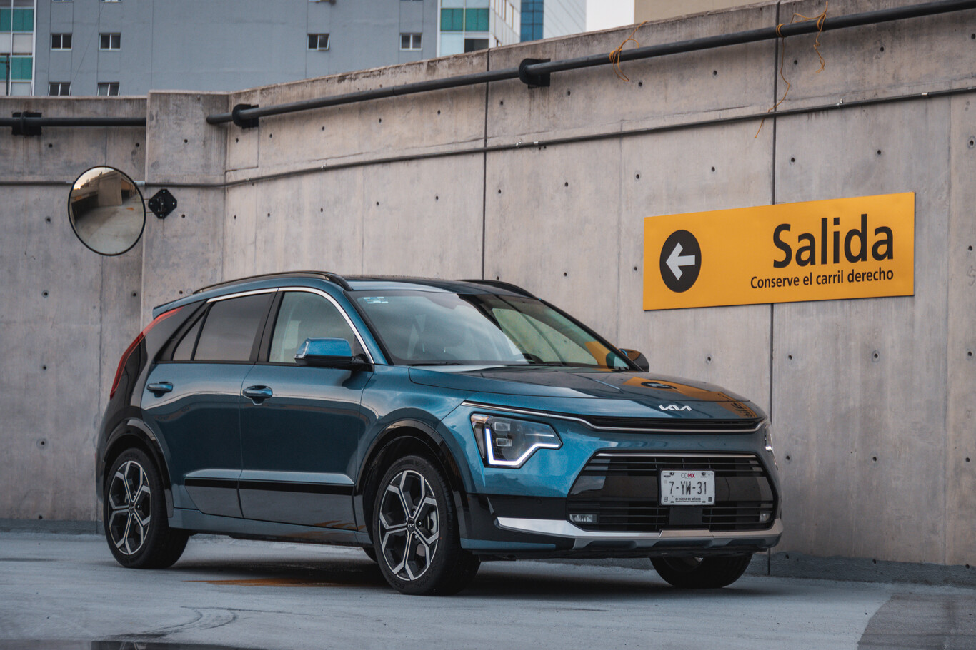 KIA Niro 2023, a prueba: gana en calidad, manejo y refinamiento, pero con un detalle a considerar