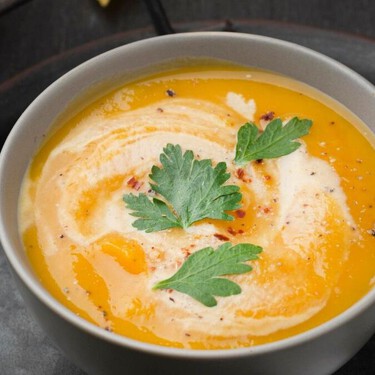 Cómo hacer sopa fría de melón con jamón y menta, la receta fácil y fresca del chef Karlos Arguiñano