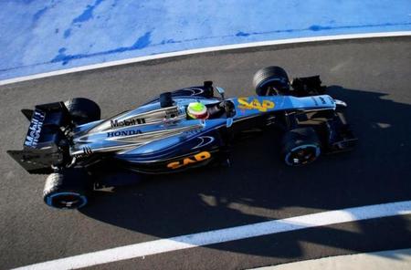 El McLaren-Honda ya es una realidad y ha debutado hoy en Silverstone