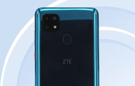 El ZTE Blade V20 se filtra desde la TENAA y muestra su cámara triple y sus 5.000 mAh de batería