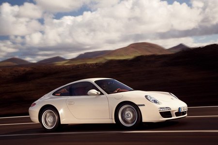 Porsche fabricará deportivos eléctricos, pero con condiciones