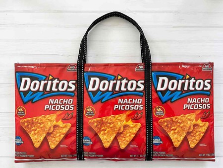 3 formas de reutilizar las bolsas metalizadas de papas: perfectas para darles una segunda vida y decorar tu casa