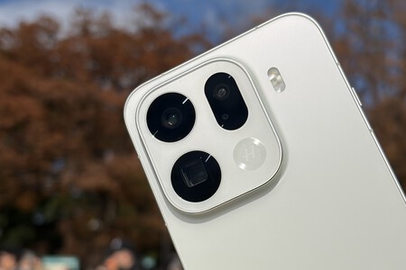 Oppo Find X9 Pro Camara Telefoto 200 Megapixeles