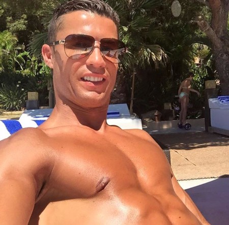 El verano de Cristiano Ronaldo: rayos UVA, sol y... ¿Eva Longoria?