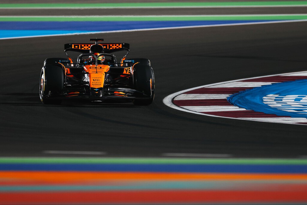 Oscar Piastri sigue metiendo presión a Lando Norris, Fernando Alonso puntúa con susto y Max Verstappen sobrevive 