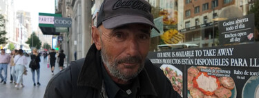 Luis, de 68 años: "Duermo en una tienda de campaña en el centro de Madrid y, cuando me levanto a las 7, salgo a pedir. Suelo reunir 20 euros al día"