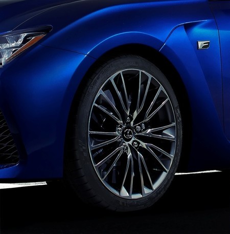 Teaser Lexus RC F