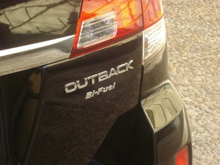 Subaru Outback 2.5i Bi-Fuel