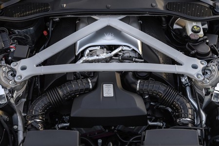 Aston Martin Db11 V8