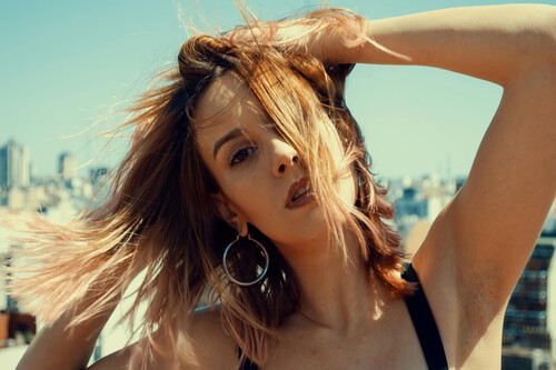 cepillo alisador volumen