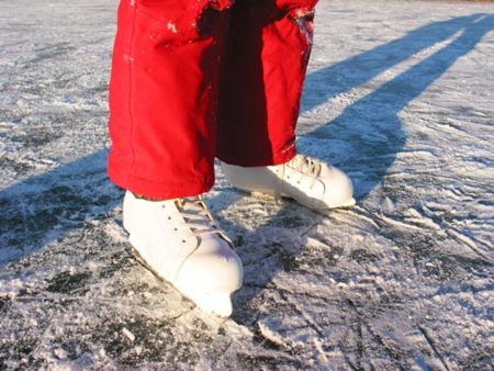 Patinaje sobre hielo, una solución a la falta de deporte en invierno