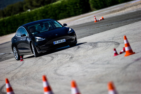 Tesla Model 3 Performance Track Mode 102